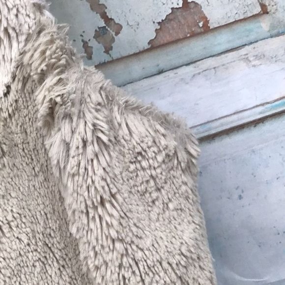 Patagonia Womans S BLST Bleach Stone Cream Chevron Los Gatos Vest - Picture 4 of 6